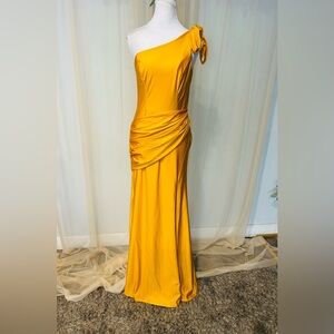 Golden Yellow One Shoulder Formal Gown | Quince Court Damas Prom Maxi dress NWT